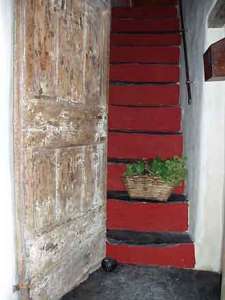 Xtrallusion offers characteristic Bed and Breakfast, B&B, Guest House, Hotel, Albergo and Country Lodge accommodation in Italy. Plus independent self-guided Walking, Adventure, Activity, Skiing and Paragliding Holiday itineraries on the Italian Rivieras, in the Italian Lakes, in the Italian Alps and in some of the most beautiful corners of Italy.